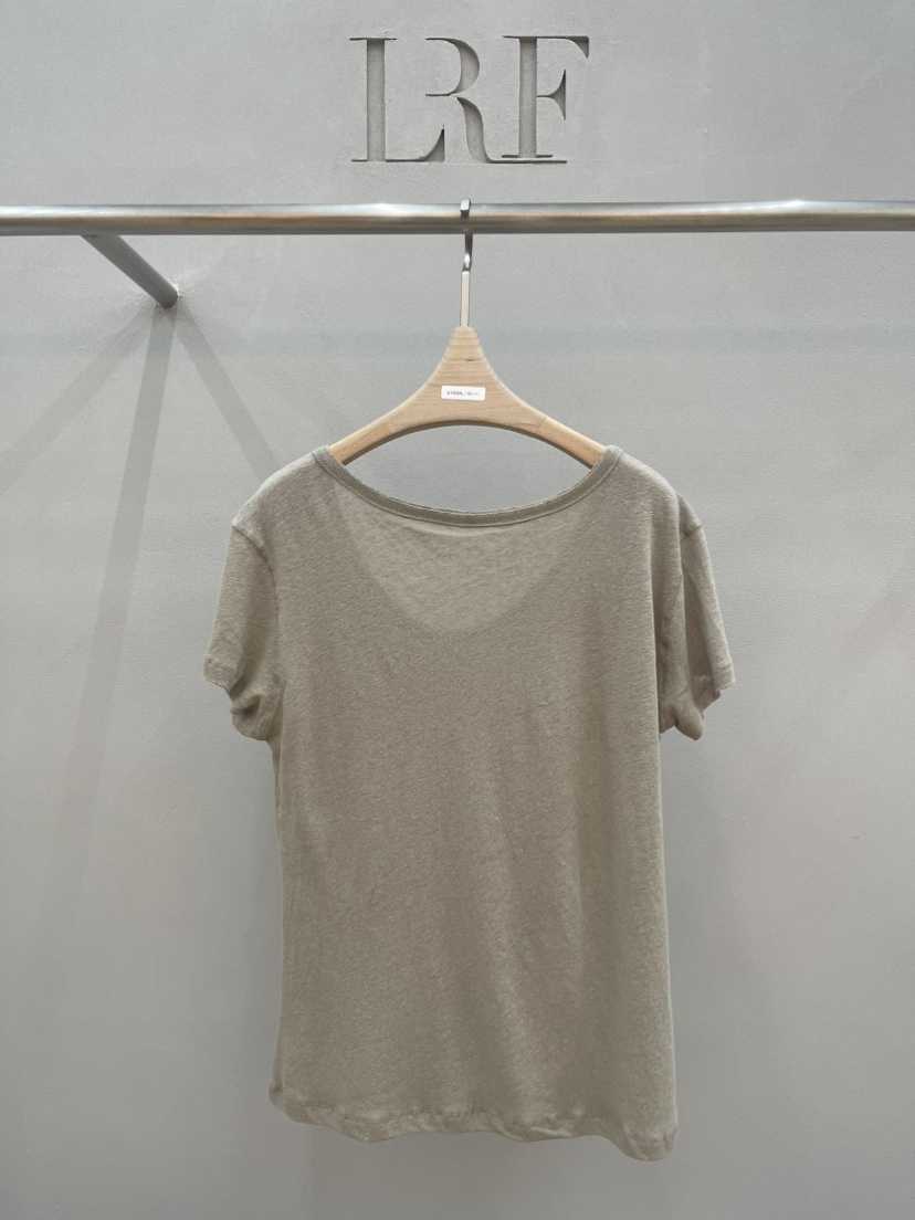 PLUS HONG-P東大門直郵女裝新品真品人氣職業熱賣休閑T恤LORA FAMILY/PLUS HONGT恤