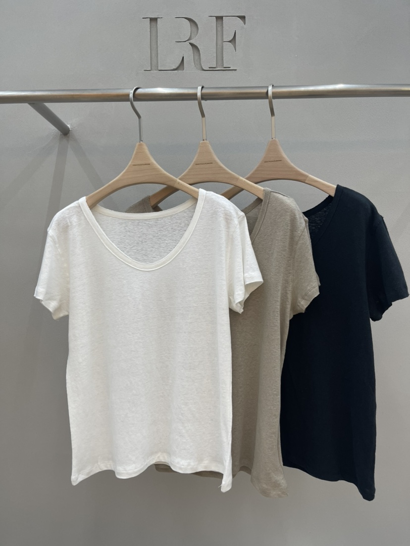 PLUS HONG-P東大門直郵女裝新品真品人氣職業熱賣休閑T恤LORA FAMILY/PLUS HONGT恤