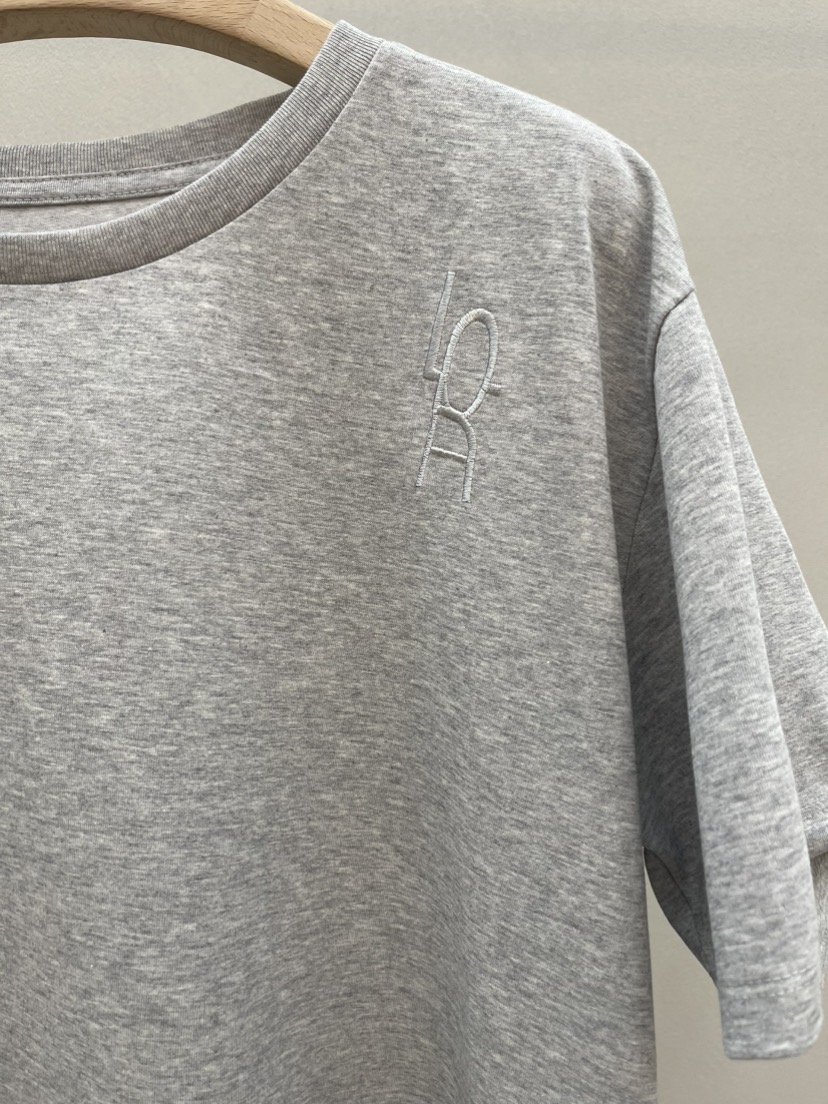 PLUS HONG-P韓國代購女士新款推薦時尚熱賣休閑26夏季T恤LORA FAMILY/PLUS HONGT恤