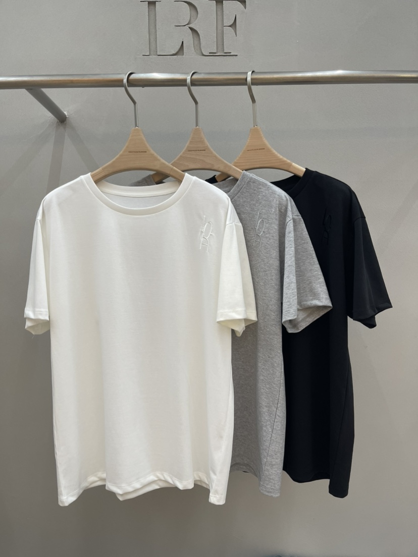 PLUS HONG-P韓國代購女士新款推薦時尚熱賣休閑26夏季T恤LORA FAMILY/PLUS HONGT恤