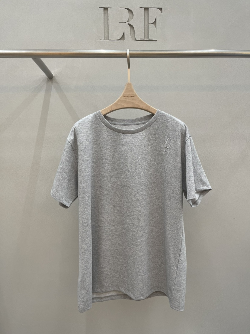 PLUS HONG-P韓國代購女士新款推薦時尚熱賣休閑26夏季T恤LORA FAMILY/PLUS HONGT恤圖色2