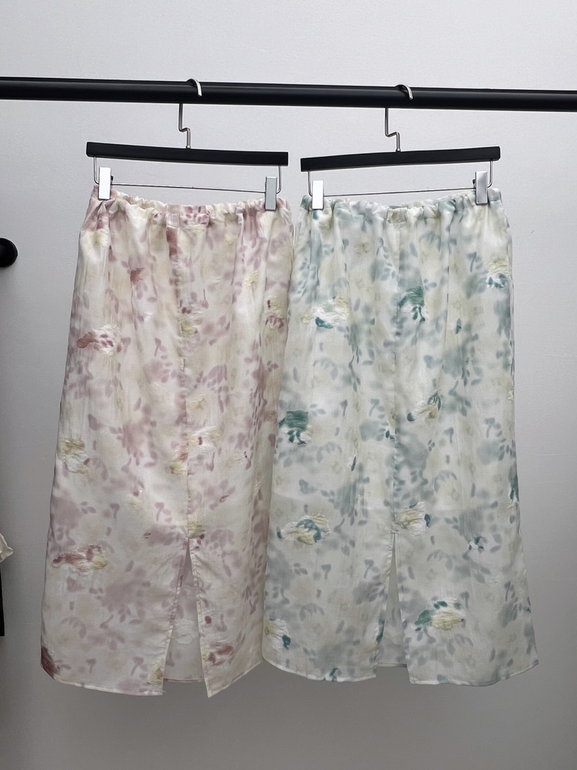 BLACK PIG韓國東大門代購女士新品人氣職業時尚長裙花朵VIVIAN_LEE長裙