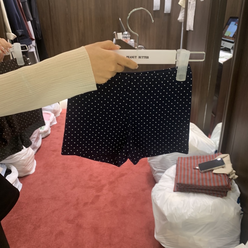 PEANUT BUTTER韓國直郵女士新款職業人氣熱賣時尚短褲圓點PEANUT BUTTER短褲圖色2