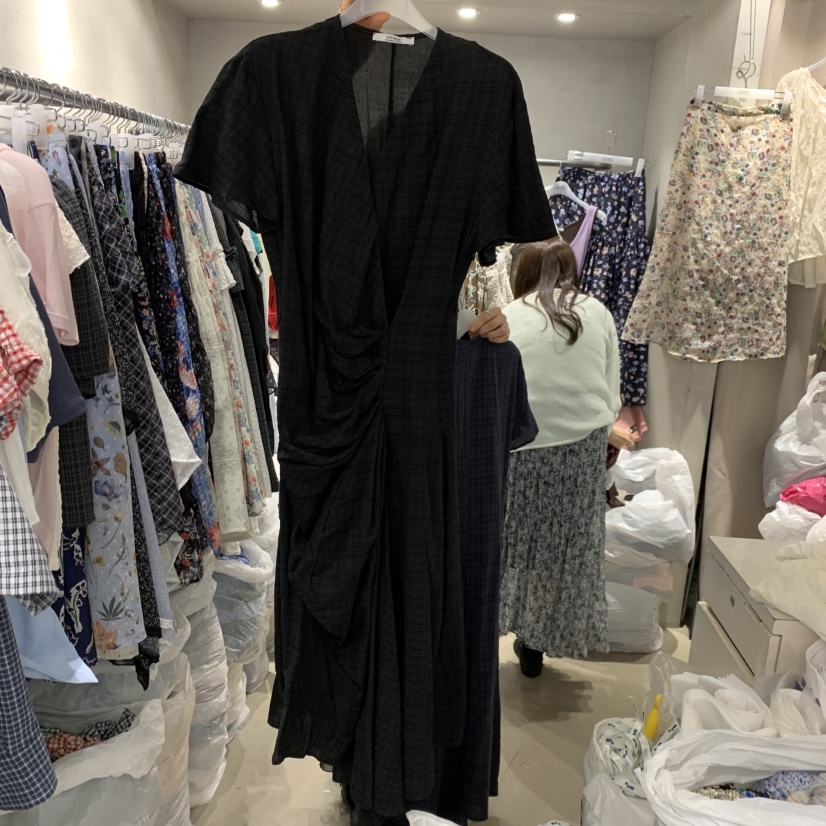 LOGROAD韓國東大門直郵女士新品26夏季26春夏時尚職業連衣裙LOG ROAD連衣裙圖色2