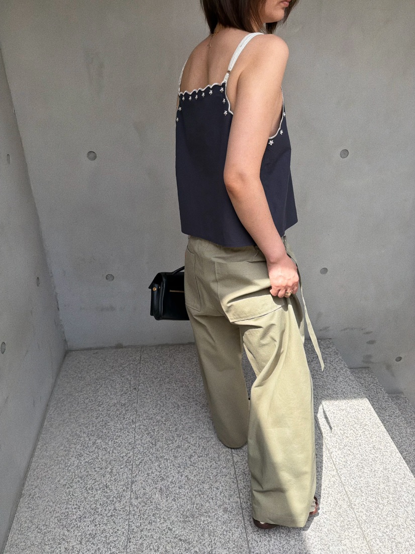 OLI SEOUL東大門實拍韓國女裝新款人氣26夏季吊帶背心刺繡OLI SEOUL吊帶/背心