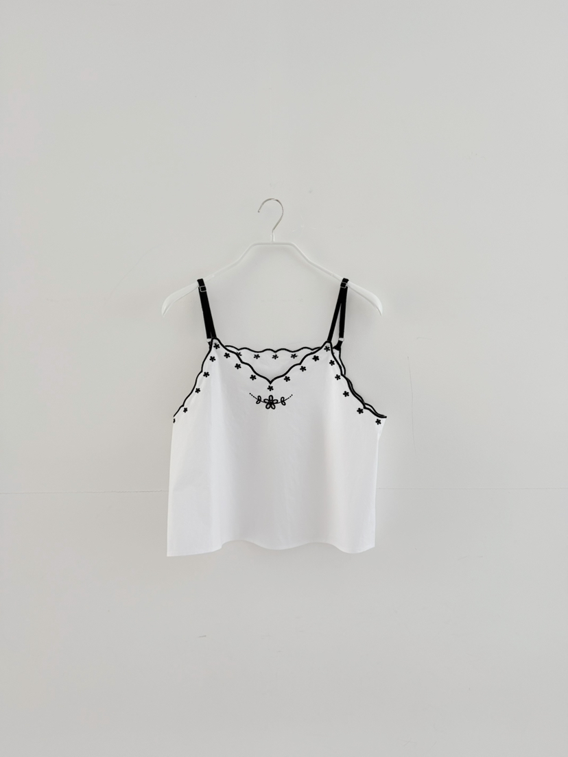 OLI SEOUL東大門實拍韓國女裝新款人氣26夏季吊帶背心刺繡OLI SEOUL吊帶/背心圖色1