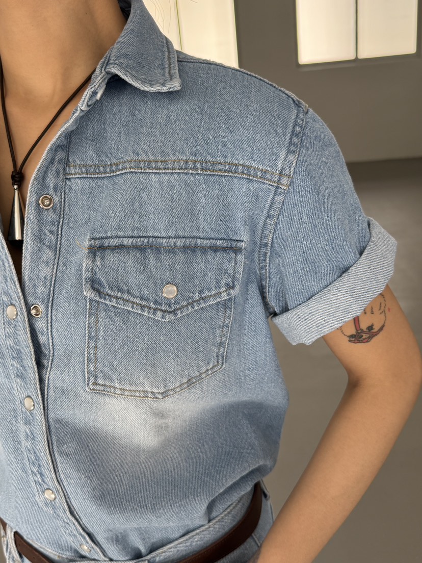 LIMLIMLIM東大門實拍韓國女裝新品職業推薦時尚襯衫蕾絲衫LIM LIM LIM襯衫/蕾絲衫