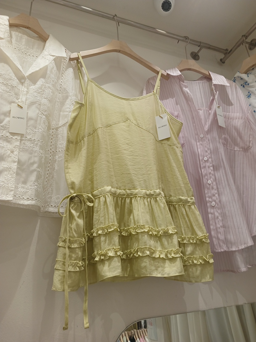 BLOWING韓國東大門直郵女裝新款休閑時尚吊帶背心不含內搭BLOWING吊帶/背心圖色1