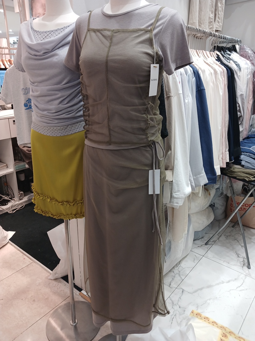 BLOWING東大門實拍韓國女士新品職業休閑人氣長裙網狀鏤空BLOWING長裙