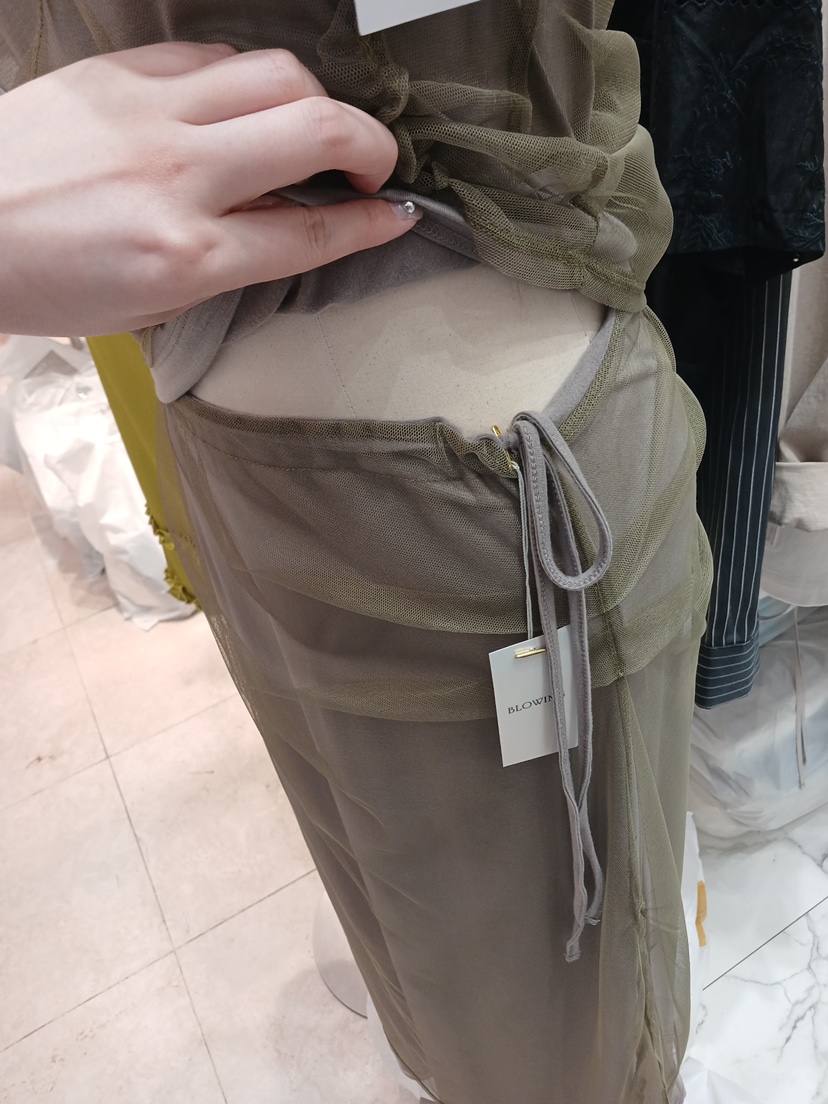 BLOWING東大門實拍韓國女士新品職業休閑人氣長裙網狀鏤空BLOWING長裙