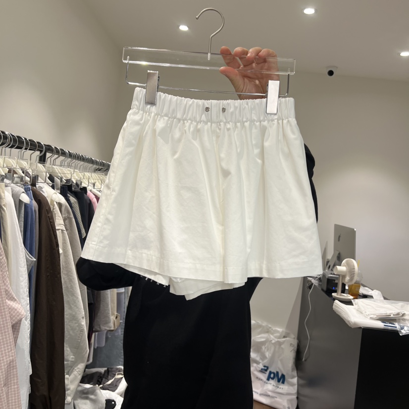 GABRIELLE韓國東大門直郵女士新款26春夏休閑26夏季時尚短褲GABRIELLE短褲圖色1