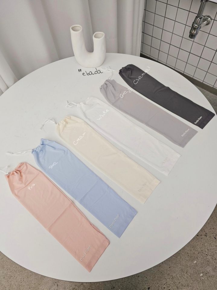 EBADA東大門實拍韓國女裝新款熱賣時尚休閑26春夏手套透明EBADA手套