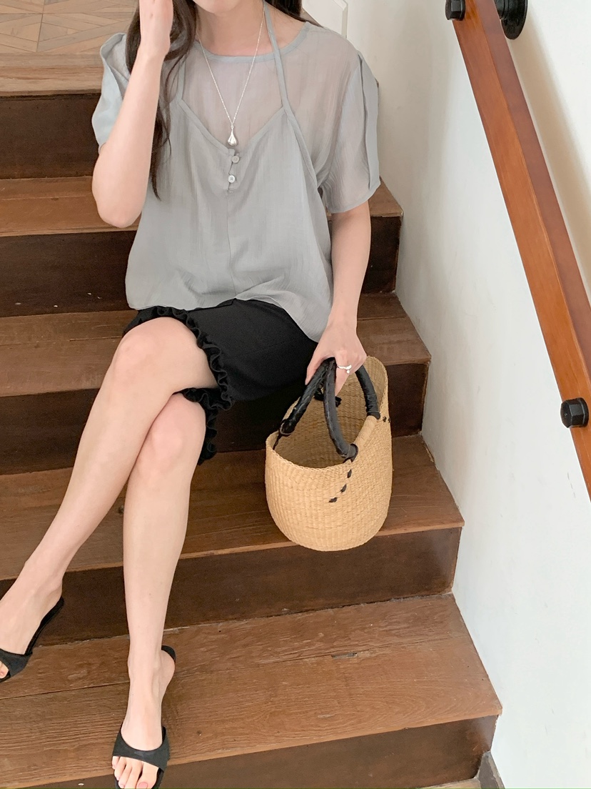 BIEN GARDER韓國東大門直郵女裝新款休閑襯衫蕾絲衫假兩件BIEN GARDER襯衫/蕾絲衫