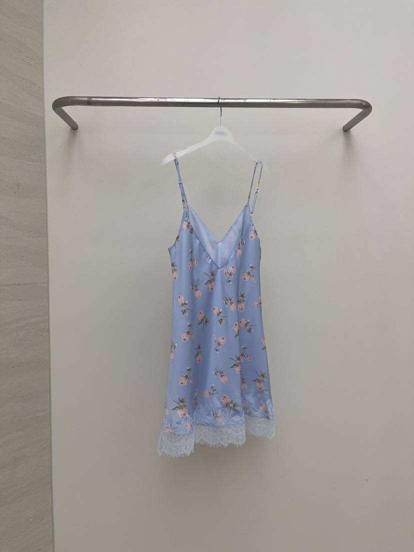 ATMOSPHERE韓國代購女裝新品時尚熱賣26春夏人氣連衣裙緞ATMOSPHERE/BLING連衣裙