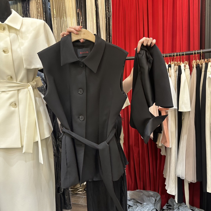 HERISH東大門實拍韓國女裝新款26夏季26春夏夾克含腰帶披肩Haute-Herish-Q夾克