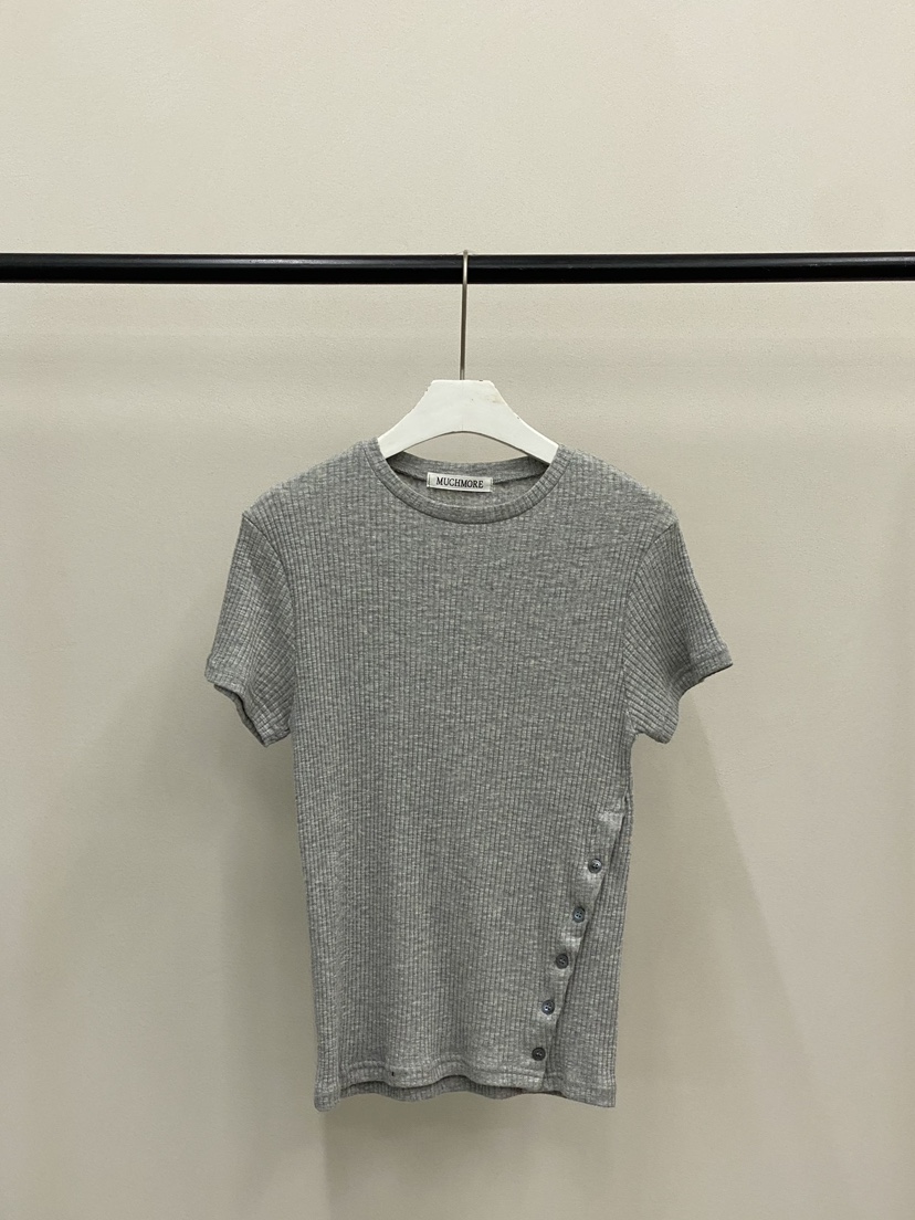 MUCH MORE/JACKPOT韓國東大門代購女士新品推薦T恤紐扣MUCH MORE/JACKPOTT恤圖色2