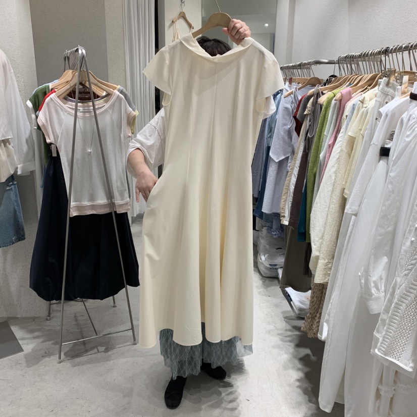 SSEMIENNE韓國東大門代購女裝新款時尚職業連衣裙高領長款緞SSENIQUE/SSEMIENNE連衣裙圖色2