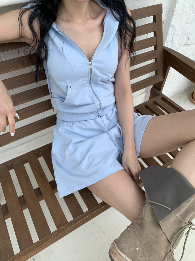 BADCALM韓國直郵女士新品熱賣休閑職業人氣真品吊帶背心鏤空BADCALM吊帶/背心圖色2