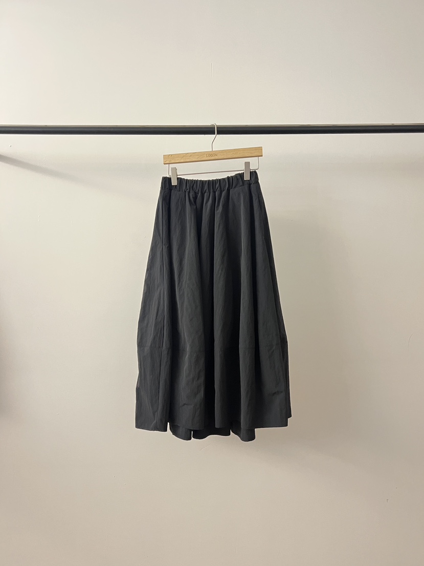 LOGON韓國直郵實拍女士新品職業推薦26夏季熱賣時尚26春夏長裙LOGON長裙圖色1