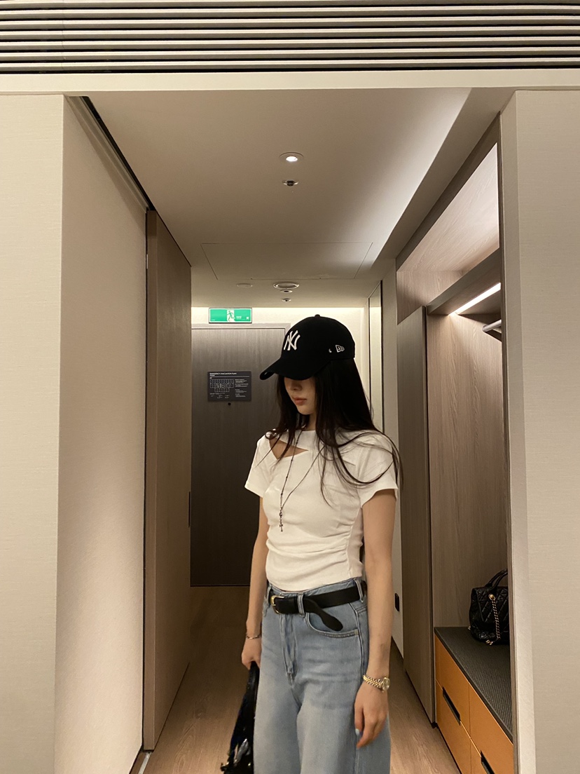 FOUREIGHT韓國直郵女士新款職業人氣時尚推薦休閑熱賣T恤FOUR EIGHTT恤