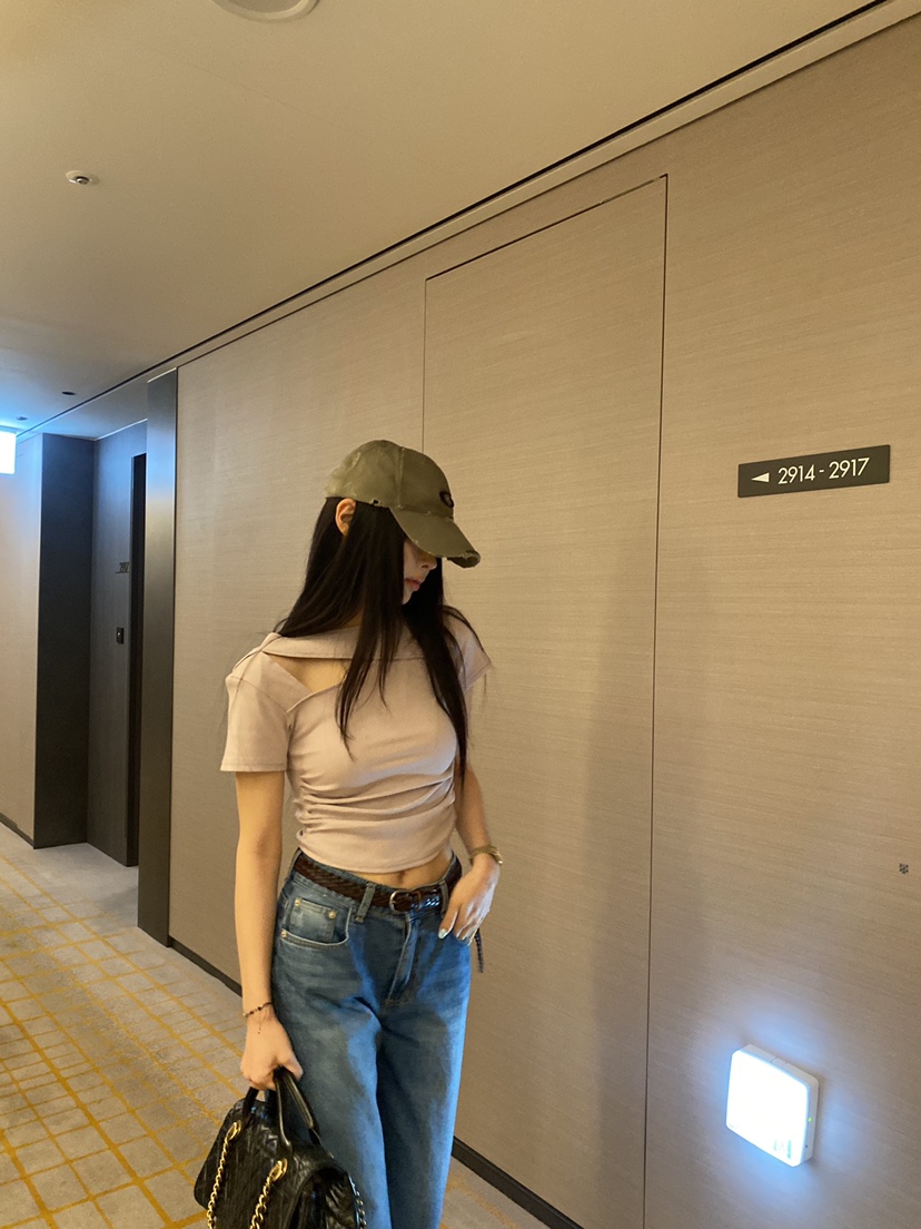 FOUREIGHT韓國直郵女士新款職業人氣時尚推薦休閑熱賣T恤FOUR EIGHTT恤