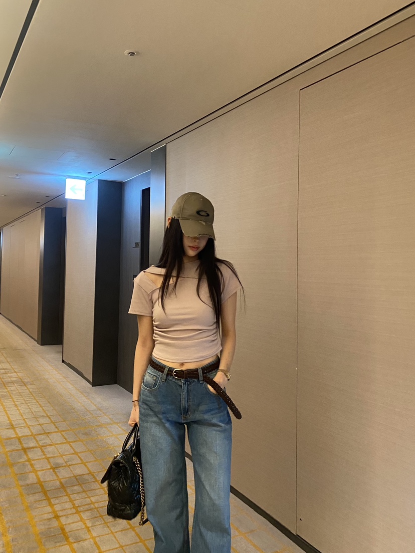 FOUREIGHT韓國直郵女士新款職業人氣時尚推薦休閑熱賣T恤FOUR EIGHTT恤