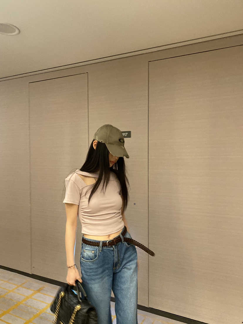 FOUREIGHT韓國直郵女士新款職業人氣時尚推薦休閑熱賣T恤FOUR EIGHTT恤