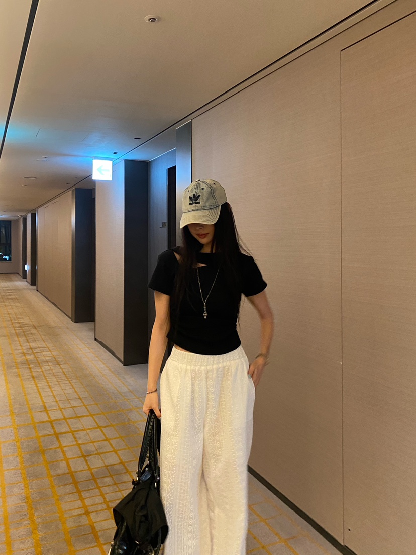 FOUREIGHT韓國直郵女士新款職業人氣時尚推薦休閑熱賣T恤FOUR EIGHTT恤