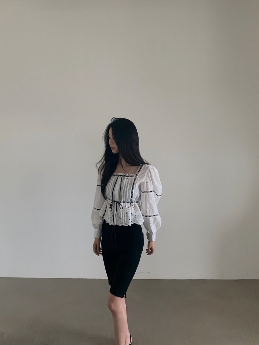 VERANDA韓國東大門直郵女士新品26春夏襯衫蕾絲衫刺繡蕾絲VERANDA襯衫/蕾絲衫