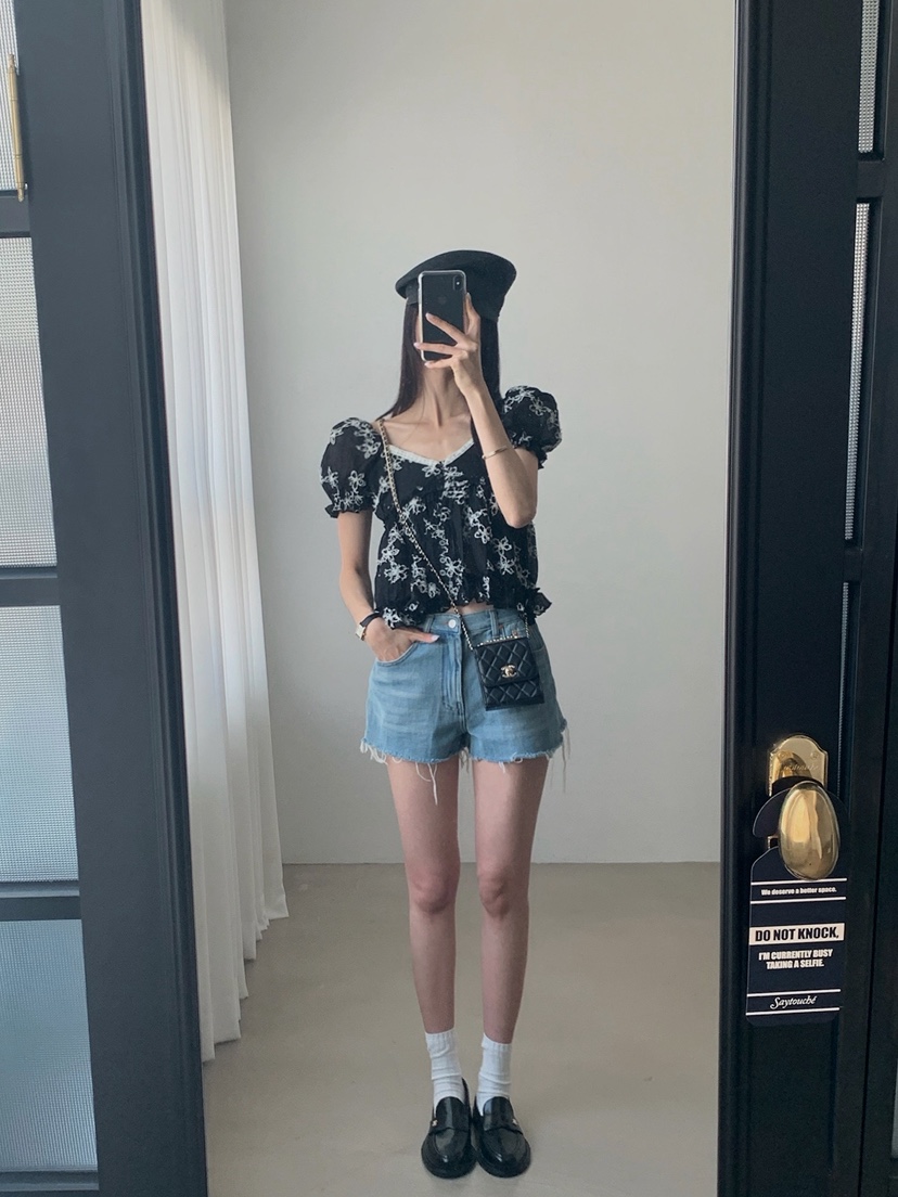 VERANDA東大門實拍韓國女裝新品26春夏休閑襯衫蕾絲衫刺繡VERANDA襯衫/蕾絲衫