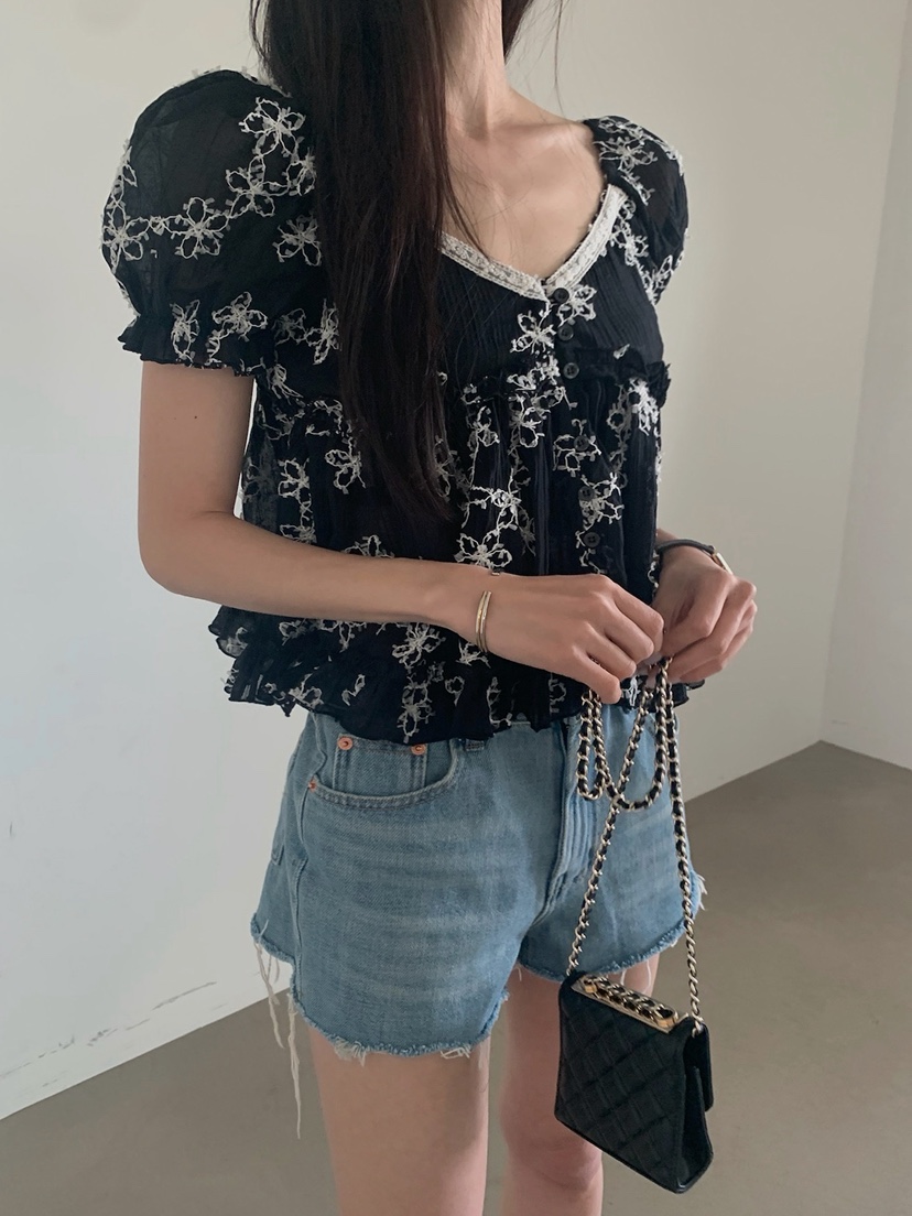 VERANDA東大門實拍韓國女裝新品26春夏休閑襯衫蕾絲衫刺繡VERANDA襯衫/蕾絲衫