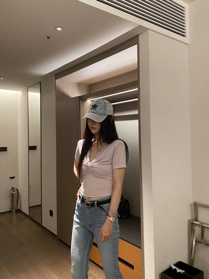 FOUREIGHT東大門實拍女士新款26春夏熱賣職業推薦休閑T恤FOUR EIGHTT恤