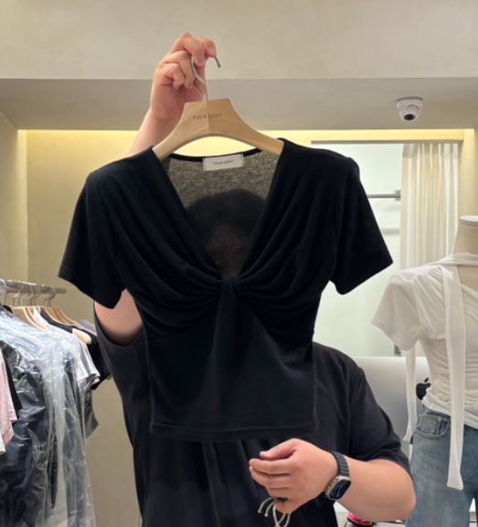 FOUREIGHT東大門實拍女士新款26春夏熱賣職業推薦休閑T恤FOUR EIGHTT恤圖色2