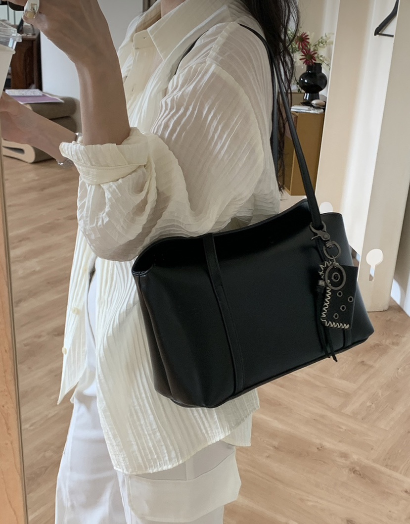 EOMPIT東大門代購女裝新品時尚熱賣26春夏單肩斜跨包不含掛件EOMPIT單肩/斜跨包圖色1