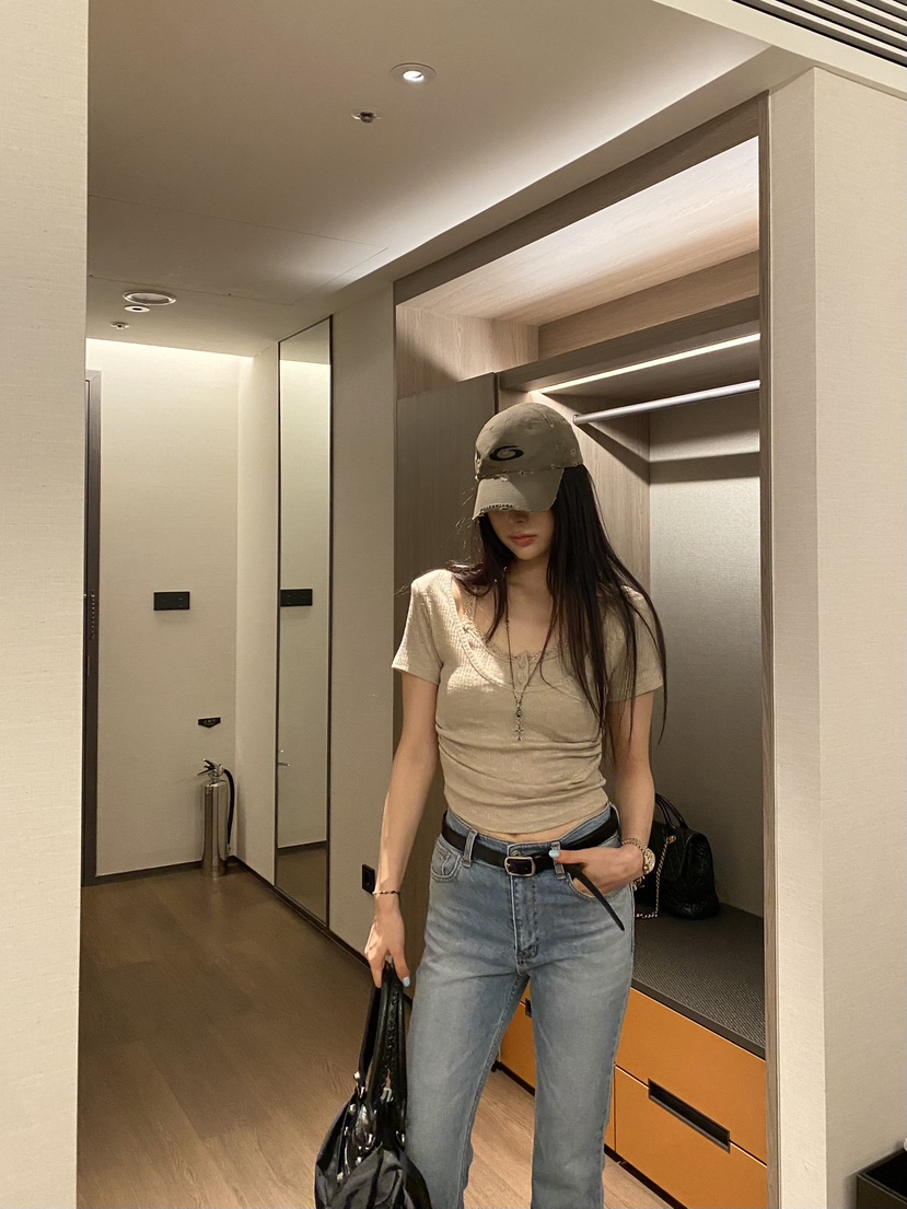 FOUREIGHT東大門直郵女裝新款時尚休閑26春夏職業真品T恤FOUR EIGHTT恤