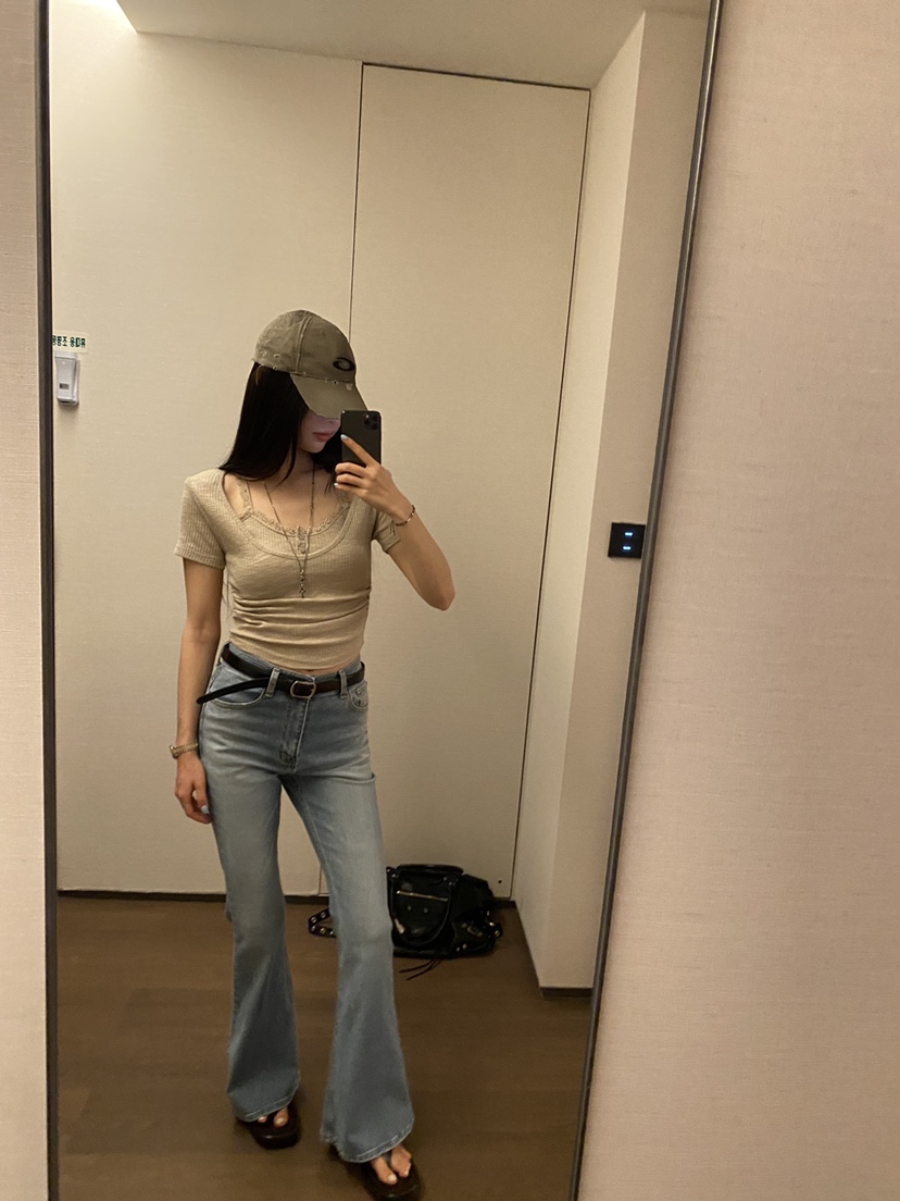 FOUREIGHT東大門直郵女裝新款時尚休閑26春夏職業真品T恤FOUR EIGHTT恤