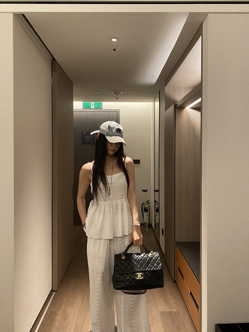 FOUREIGHT東大門直郵女裝新品時尚真品人氣熱賣休閑吊帶背心FOUR EIGHT吊帶/背心