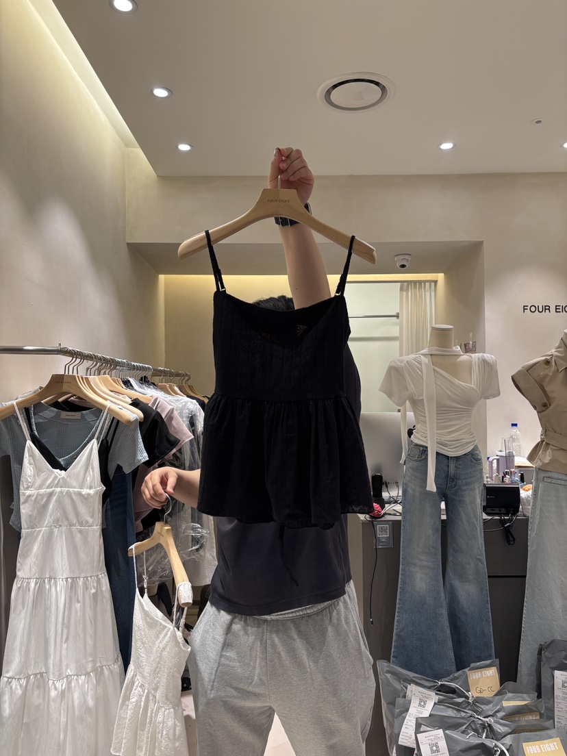 FOUREIGHT東大門直郵女裝新品時尚真品人氣熱賣休閑吊帶背心FOUR EIGHT吊帶/背心圖色2