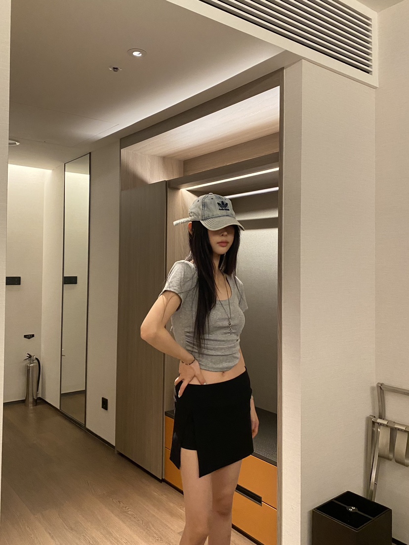 FOUREIGHT韓國直郵女士新款推薦26夏季職業26春夏人氣T恤FOUR EIGHTT恤