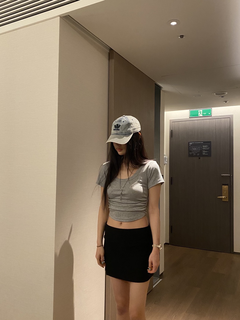 FOUREIGHT韓國直郵女士新款推薦26夏季職業26春夏人氣T恤FOUR EIGHTT恤