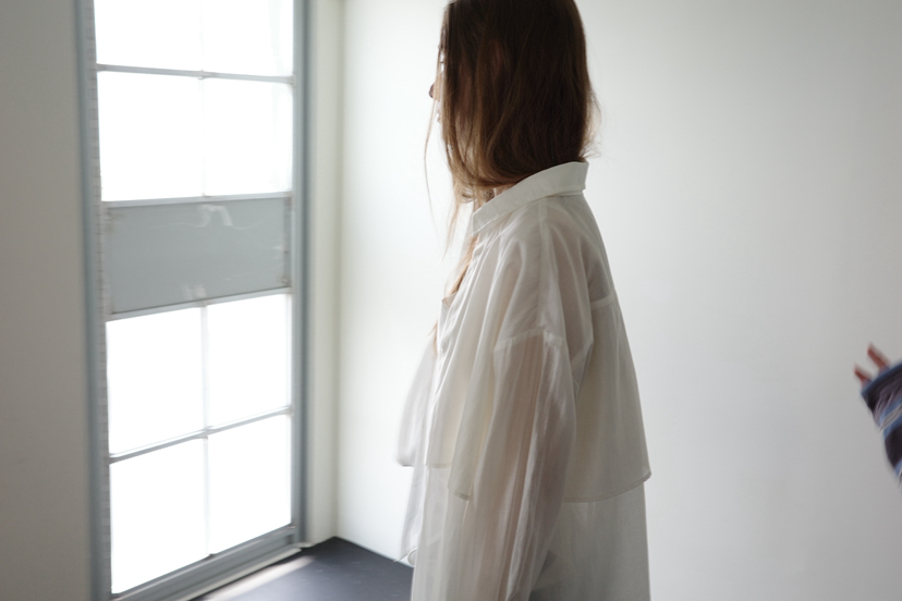 BOWIE韓國直郵女裝新款時尚26夏季襯衫蕾絲衫不含吊帶開衩BOWIE襯衫/蕾絲衫