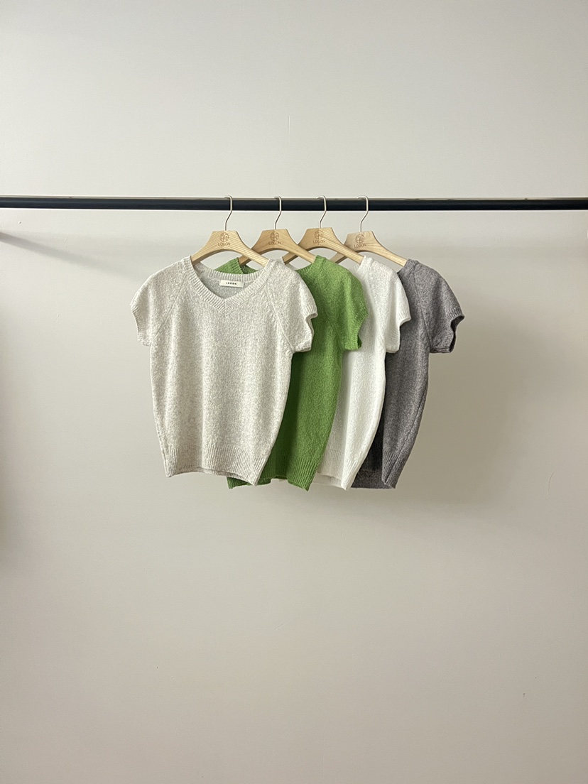 LOGON韓國代購女裝新款26夏季職業熱賣時尚人氣26春夏T恤V領LOGONT恤