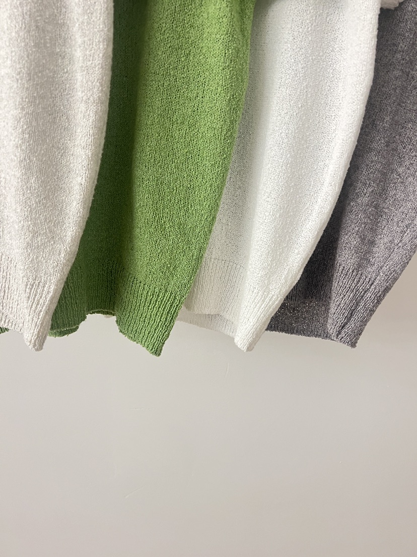 LOGON韓國代購女裝新款26夏季職業熱賣時尚人氣26春夏T恤V領LOGONT恤