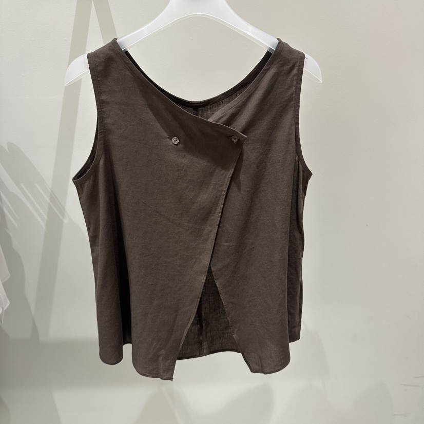 LOW MOMENT韓國直郵實拍女裝新款人氣26春夏時尚吊帶背心LOW MOMENT吊帶/背心