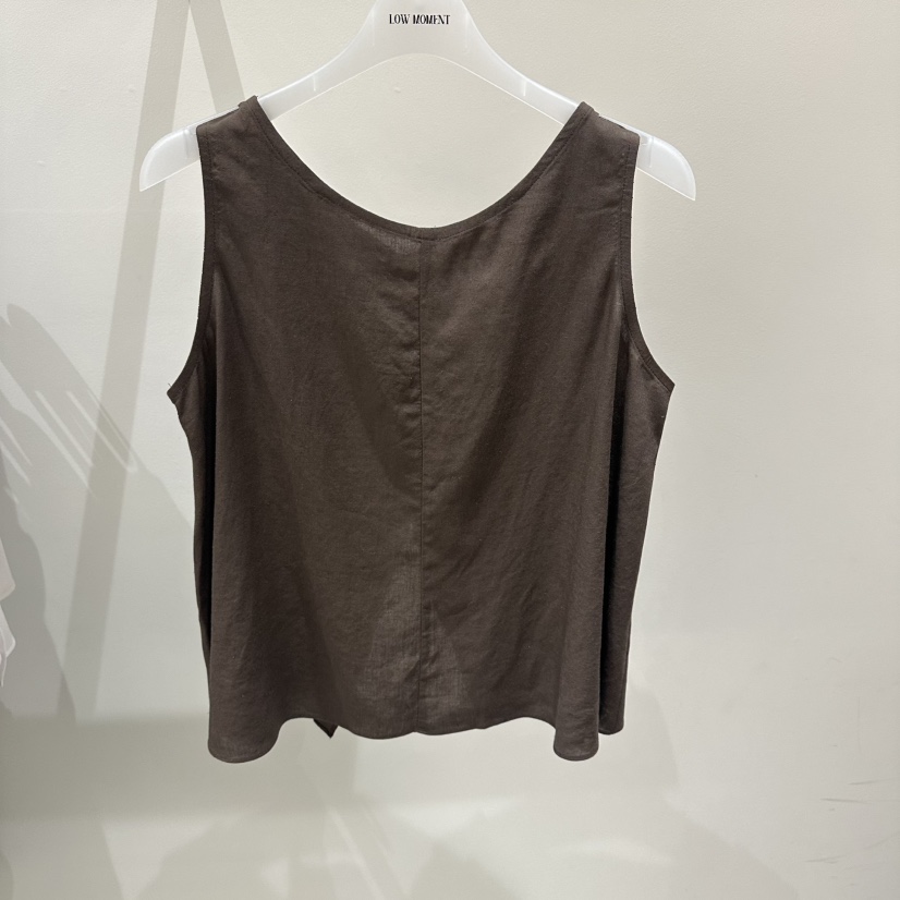 LOW MOMENT韓國直郵實拍女裝新款人氣26春夏時尚吊帶背心LOW MOMENT吊帶/背心圖色2