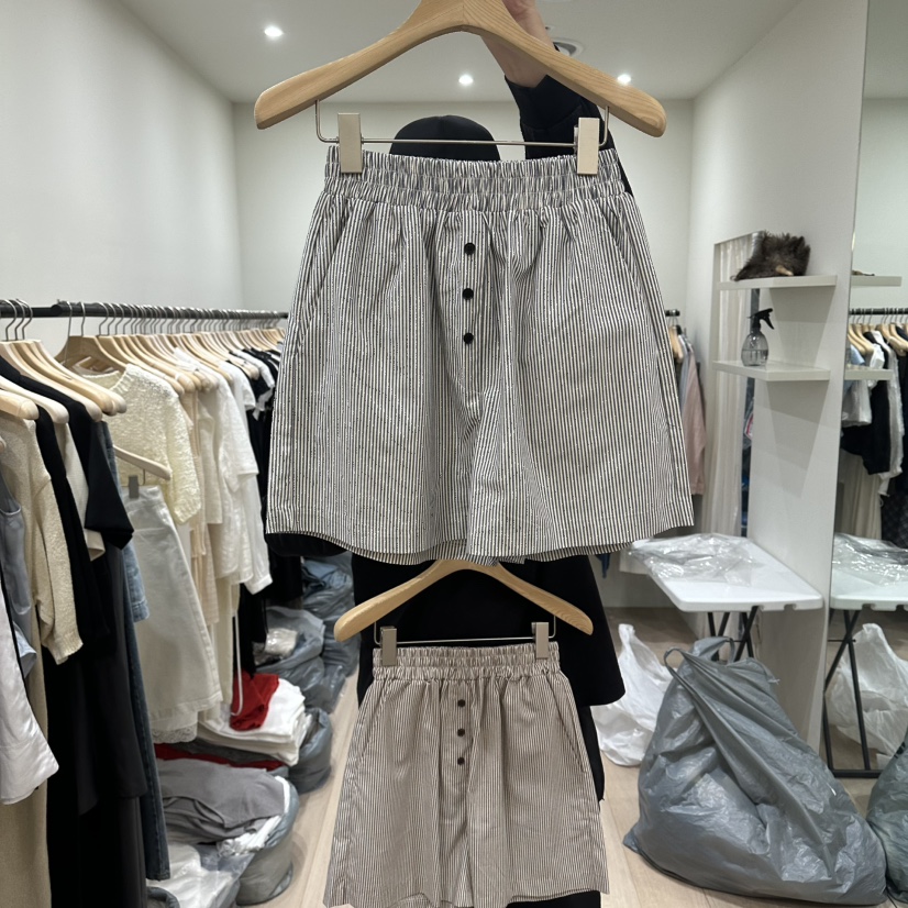 NOTTINGHAM/AVECNOUS/MODEST韓國代購女裝新款人氣短褲NOTTINGHAM/AVECNOUS/MODEST短褲圖色1