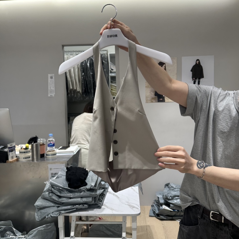 FAVOR-P韓國直郵女士新品熱賣休閑職業人氣26夏季吊帶背心FAVOR-P吊帶/背心圖色1