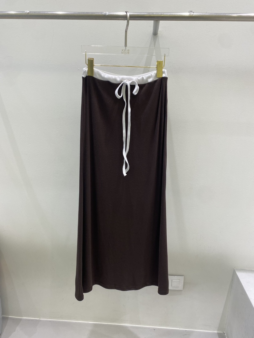 BLACK BIJOU韓國東大門代購女裝新款職業半身裙中短裙撞色BLACK BIJOU半身裙/中短裙圖色3