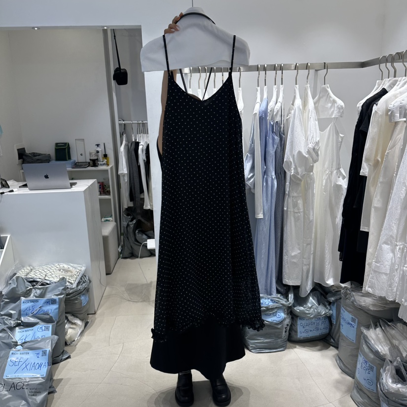 RICH SISTER韓國東大門代購女士新款時尚推薦連衣裙含腰帶RICH SISTER連衣裙圖色2