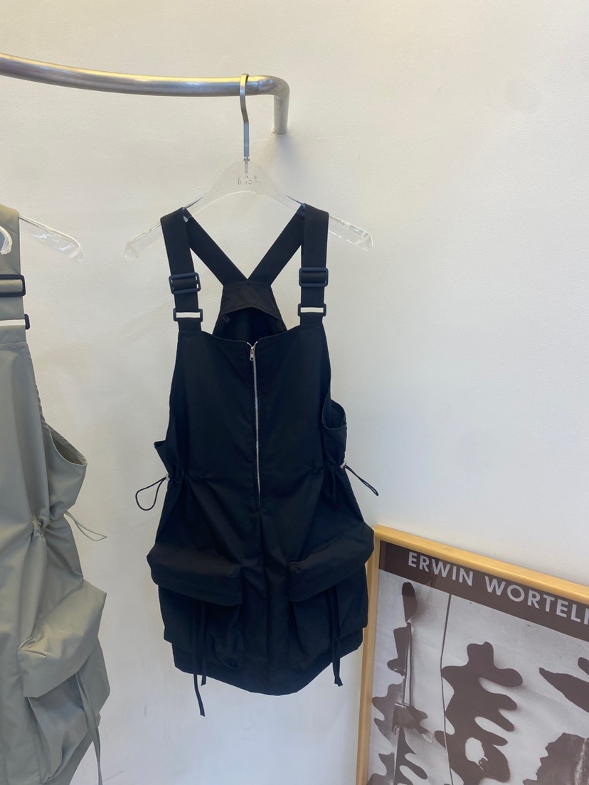 BLACK BIJOU韓國東大門直郵女士新款26春夏背帶褲吊帶裙BLACK BIJOU背帶褲圖色2